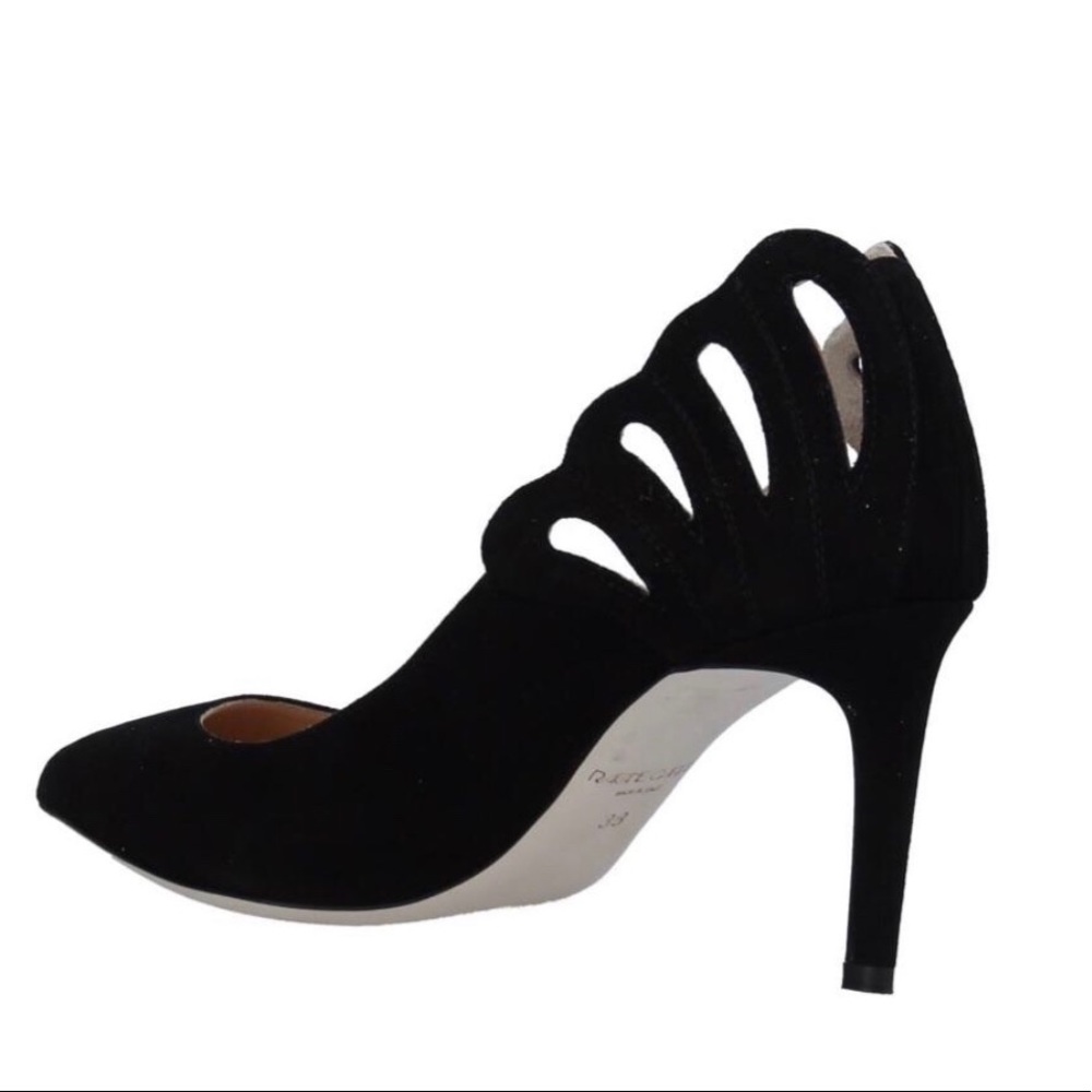 Racine Carrée Black Pump NWT
